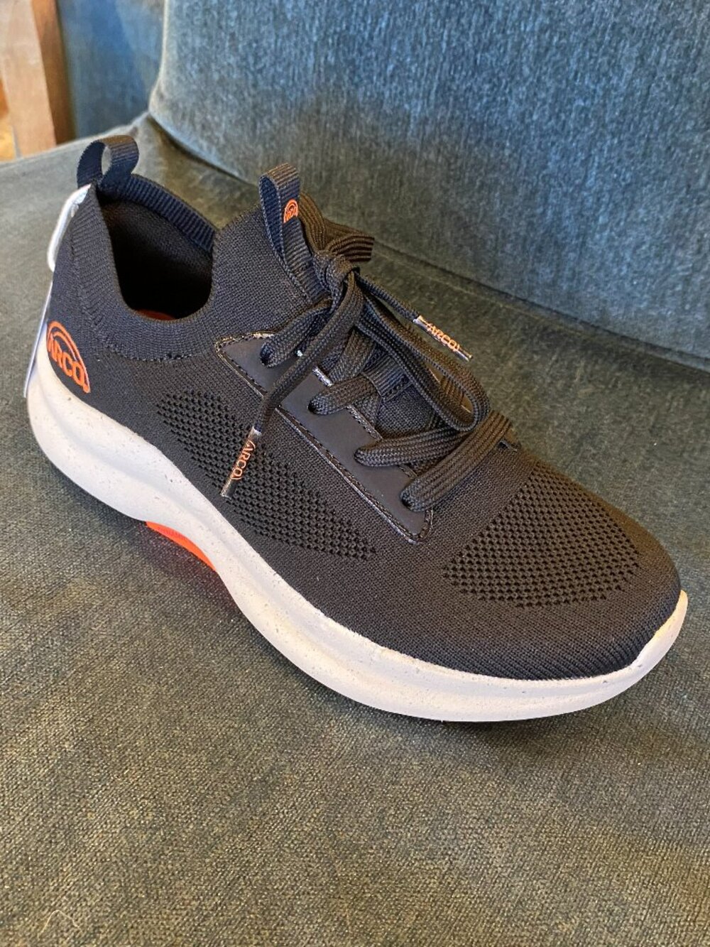 Arcopedico - Arco 2 Black - Multiple Sizes (NEW W/ BOX)